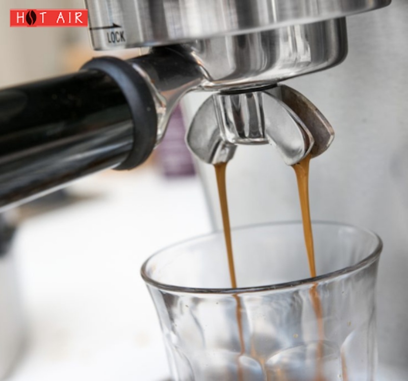 Máy pha cafe Breville 980 XL có khả năng ổn định nhiệt độ của nồi hơi kép cho chiết suất cà phê thơm ngon
