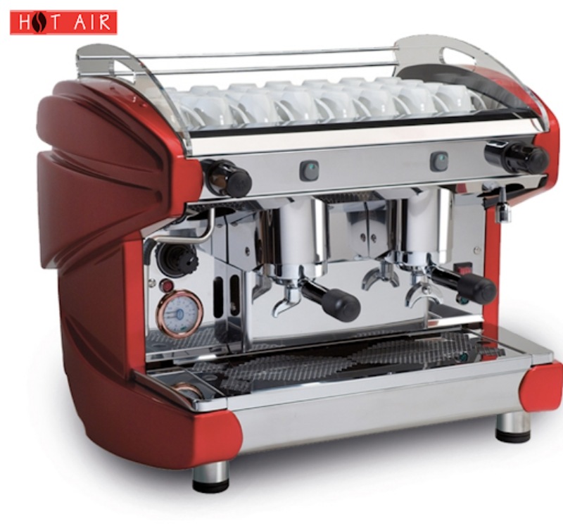 Máy pha cà phê BFC Lira SB 2G6PL được thiết kế theo phong cách cổ điển