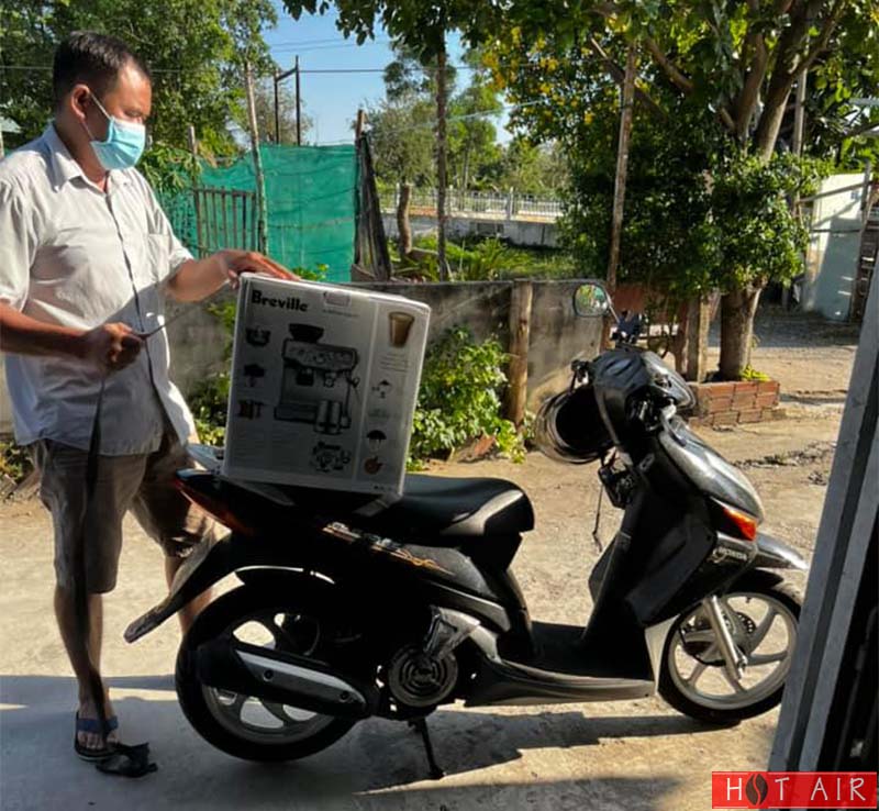 Lại Đưa Thêm Một Chiếc Nữa Về Nhà Cùng Quý Khách